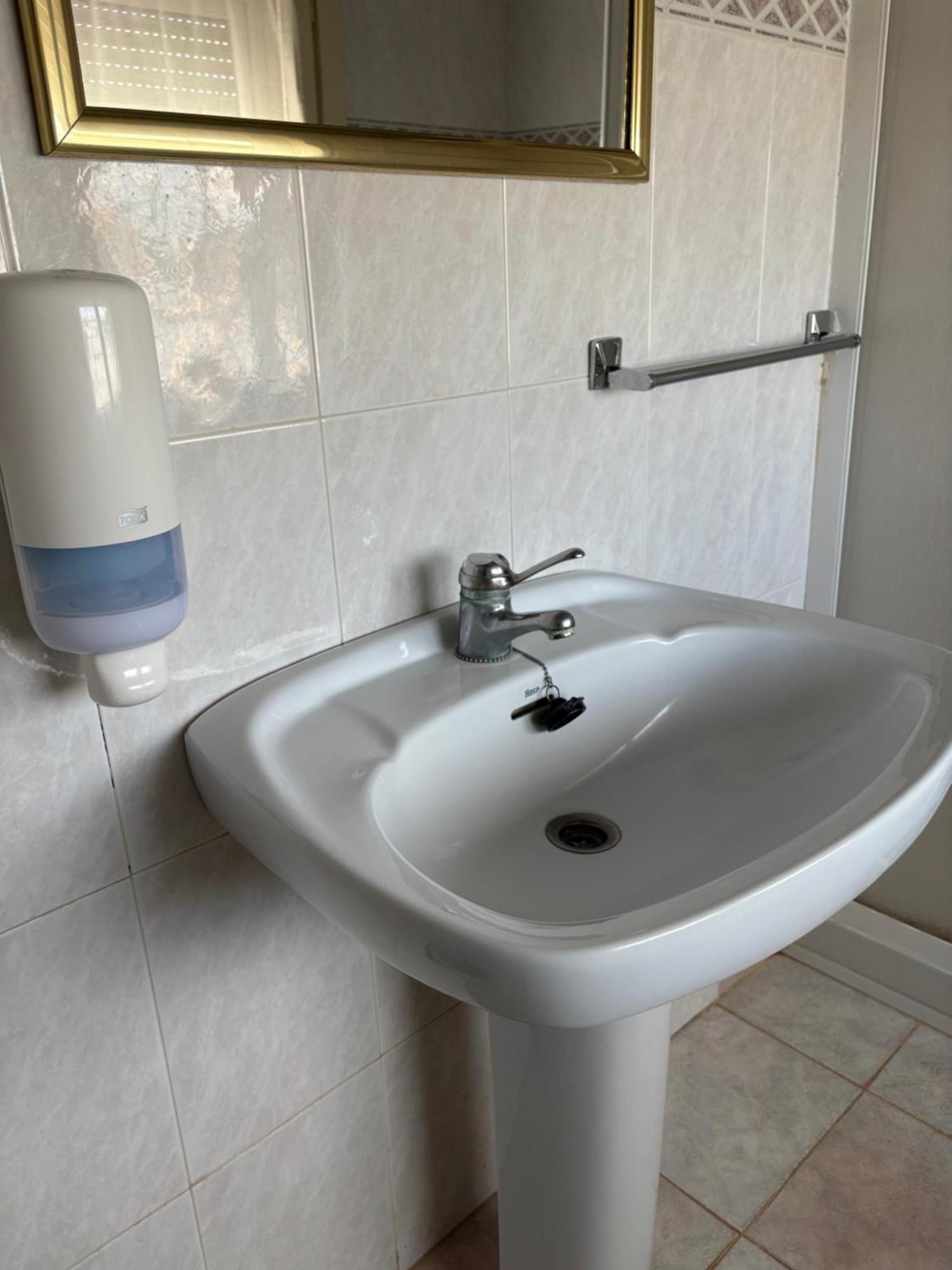 Hostal Pueblo Viejo Belchite Bagian luar foto