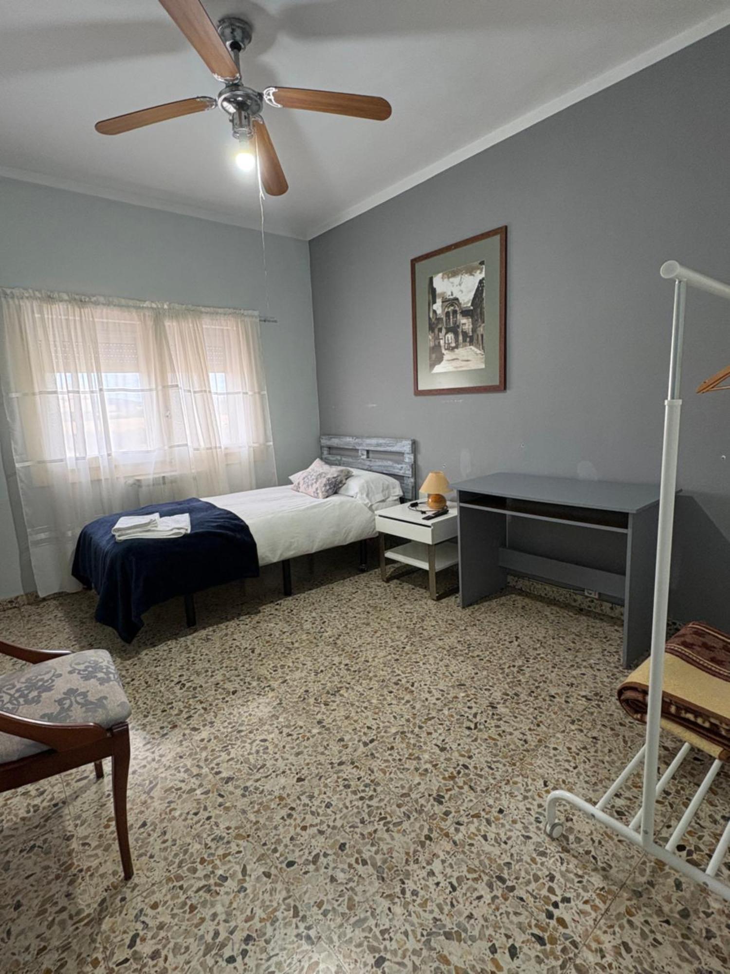 Hostal Pueblo Viejo Belchite Bagian luar foto